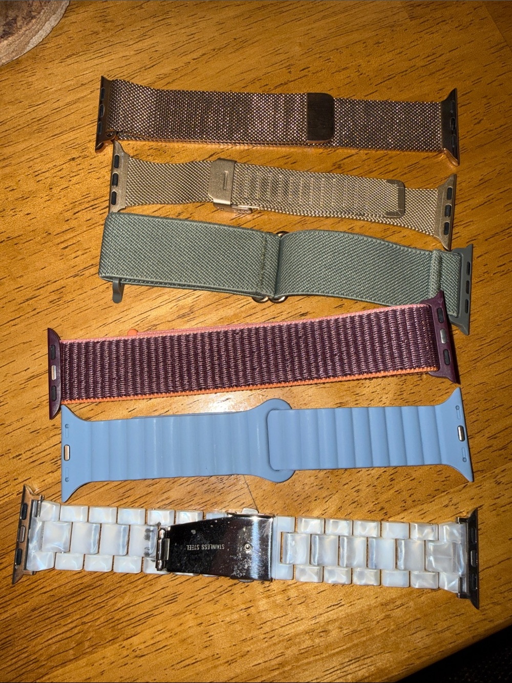 Set of Apple Watch Bands and Protective Cases - Picture 4 of 4